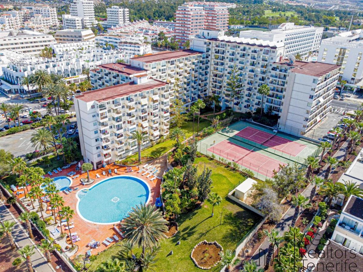 For sale of apartment in Playa de las Américas
