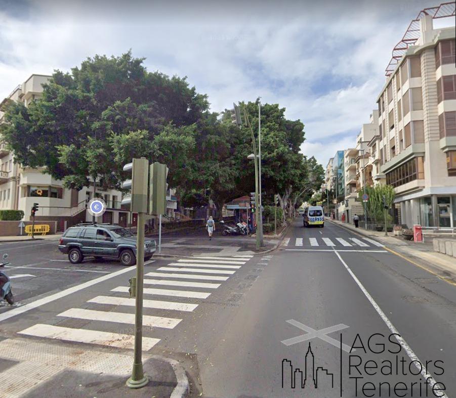 For sale of apartment in Santa Cruz