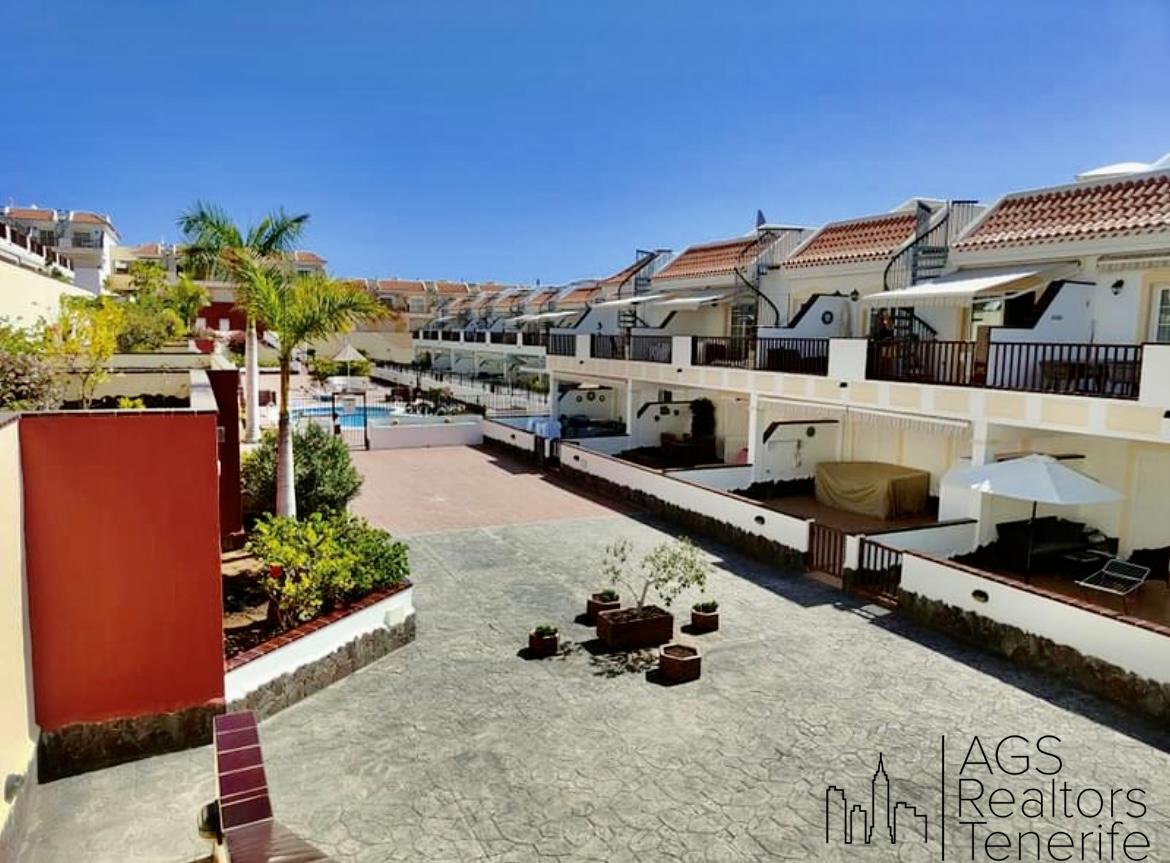 For sale of apartment in Playa de los Cristianos
