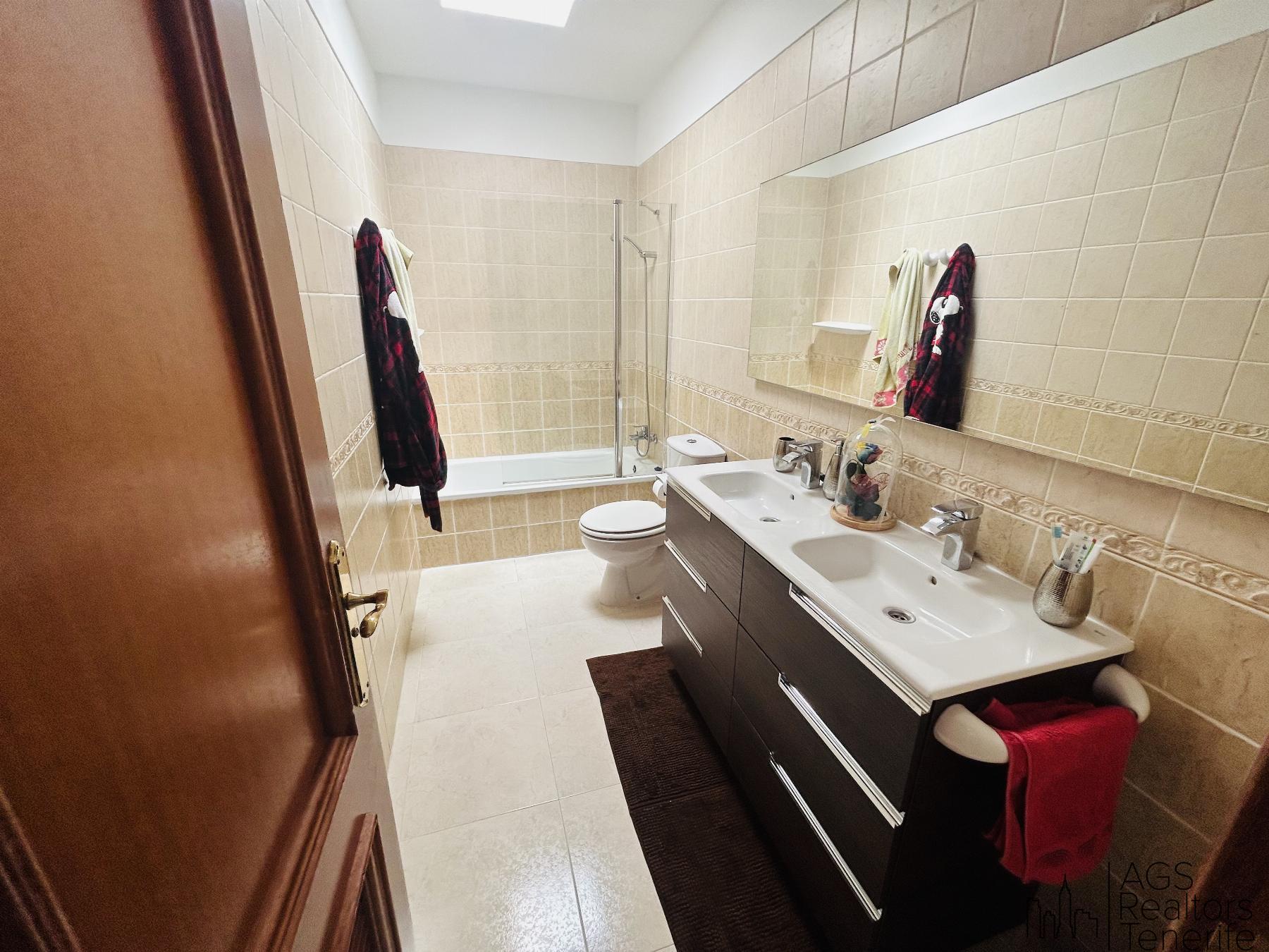 For sale of house in Callao salvaje