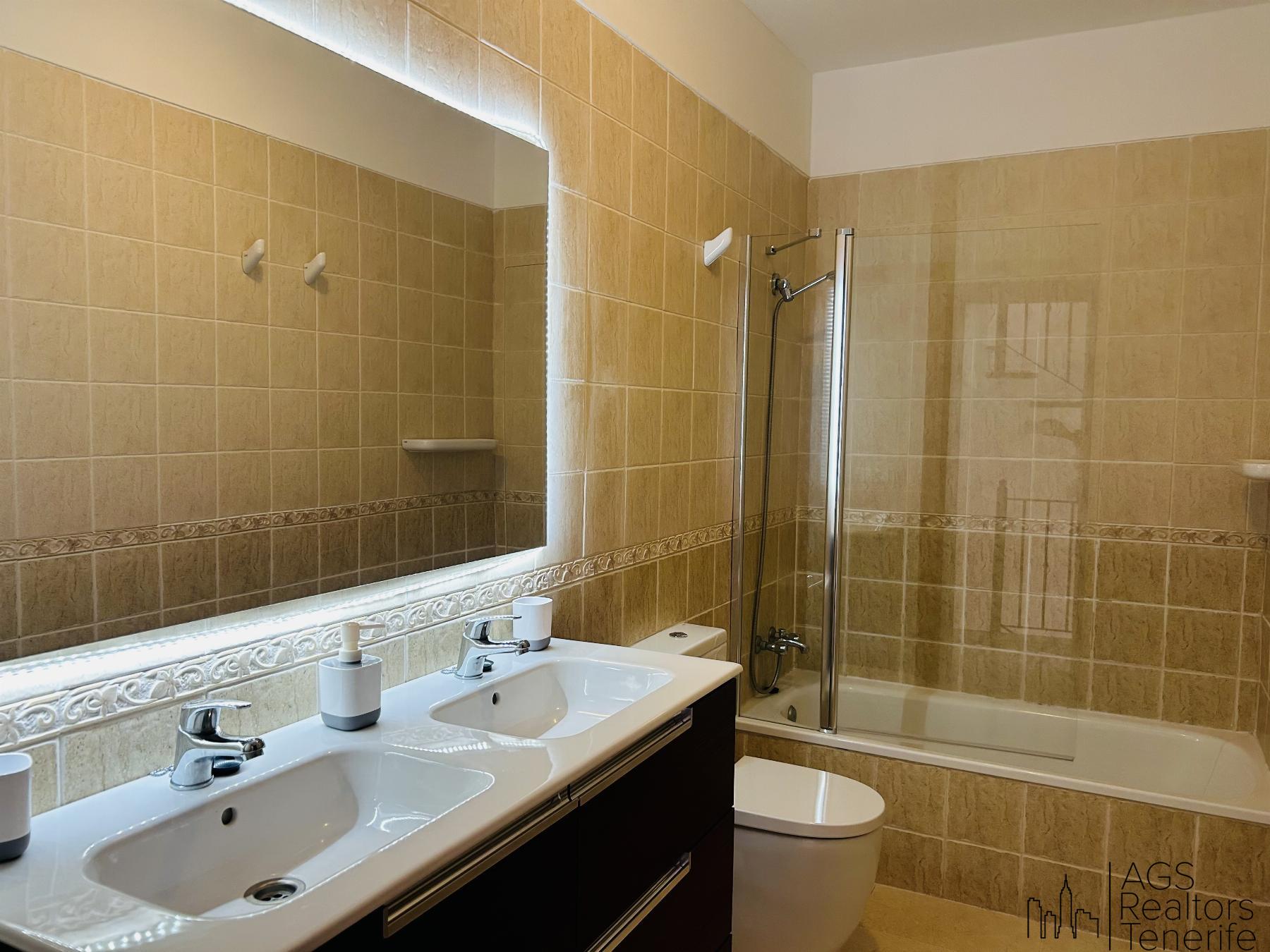 For sale of house in Callao salvaje