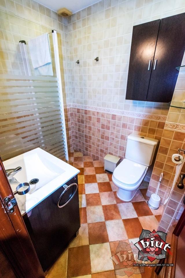 For sale of flat in Vélez-Málaga
