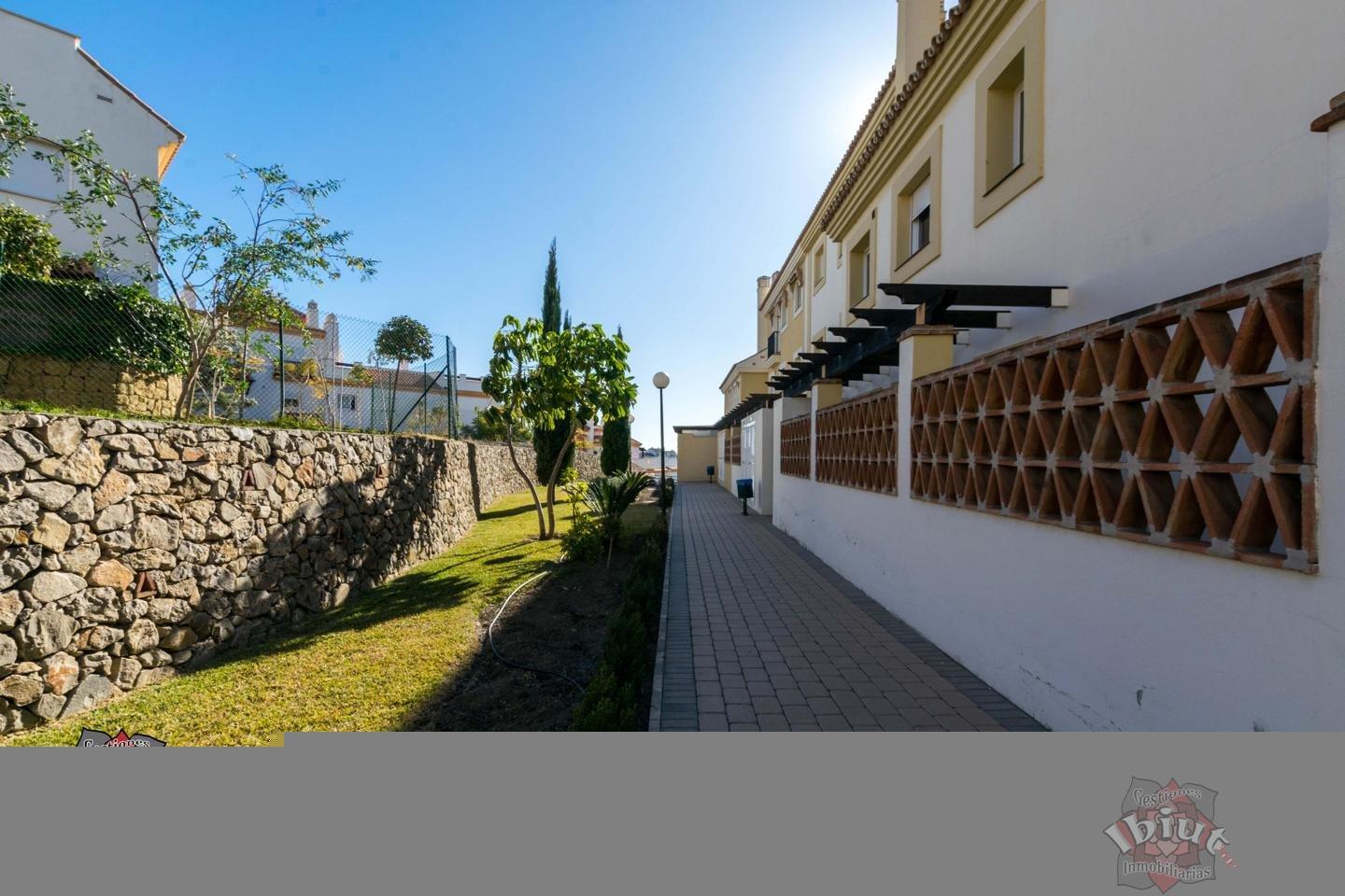 For sale of flat in Caleta de Vélez
