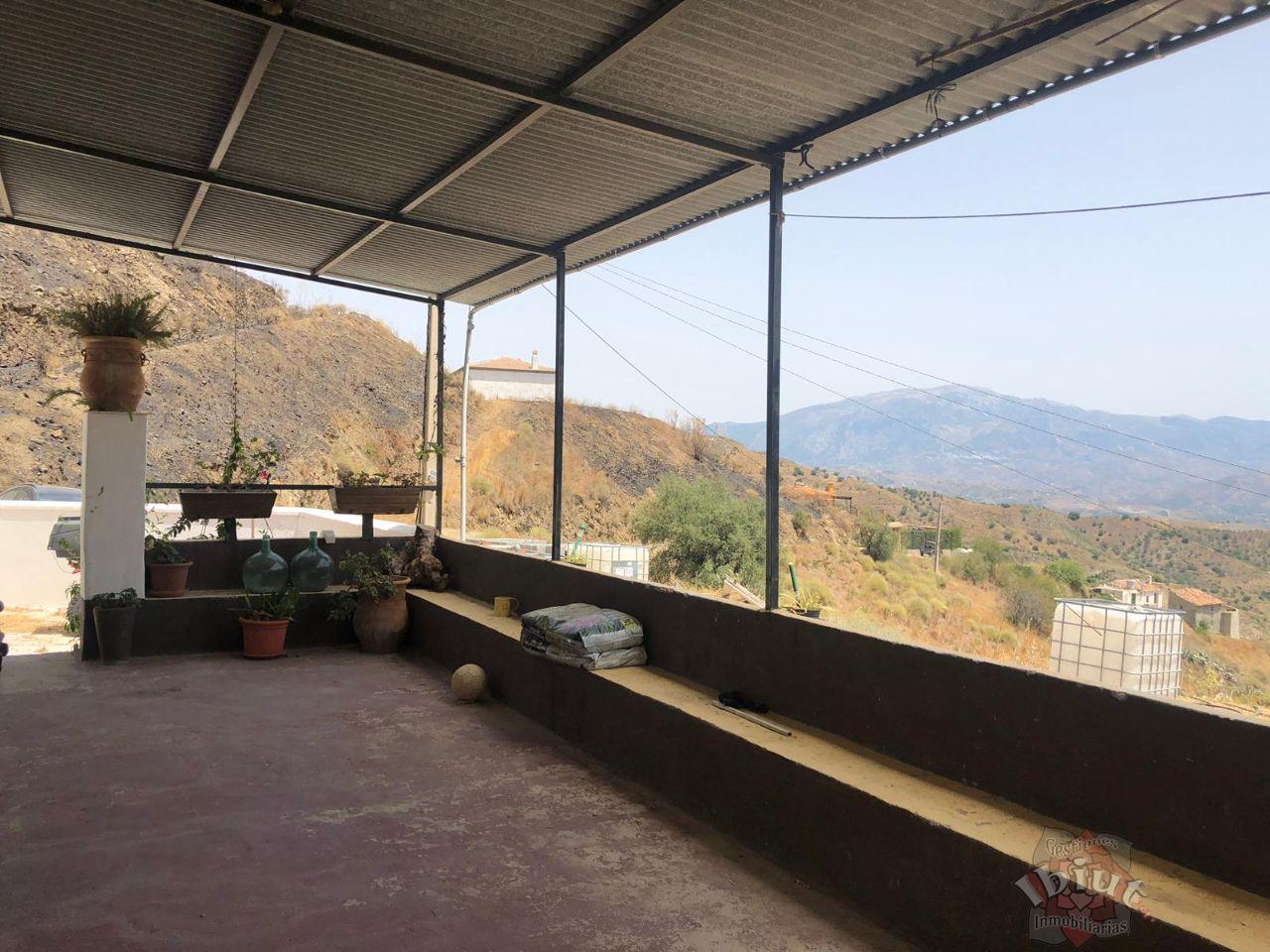 For sale of rural property in Macharaviaya