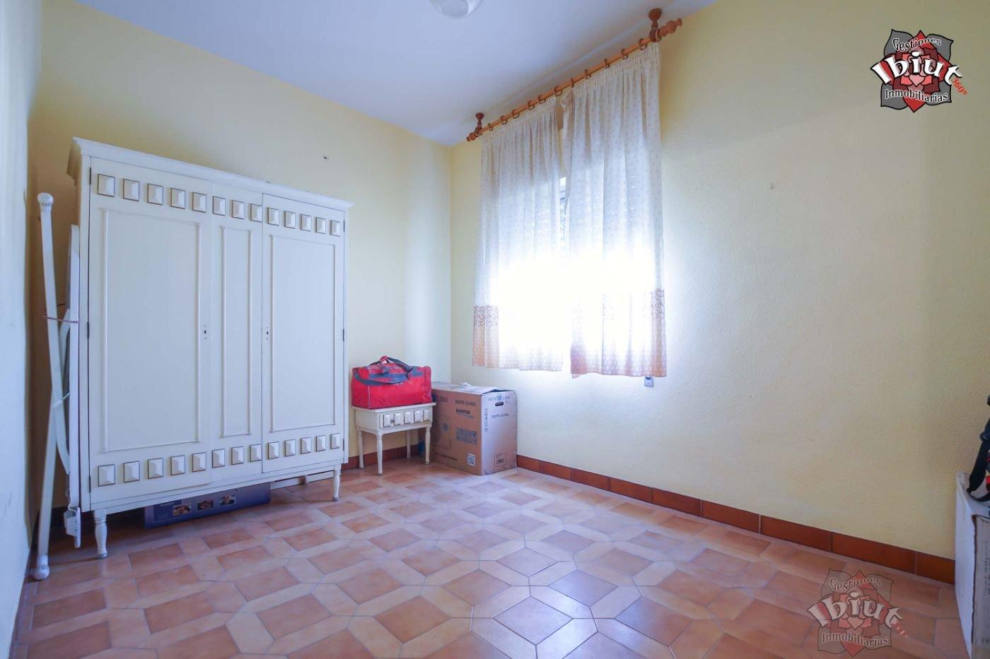 For sale of house in Úbeda