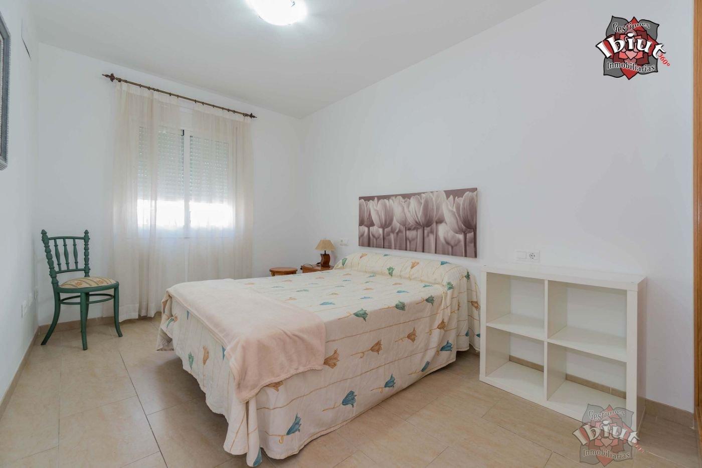For sale of flat in Canillas de Aceituno