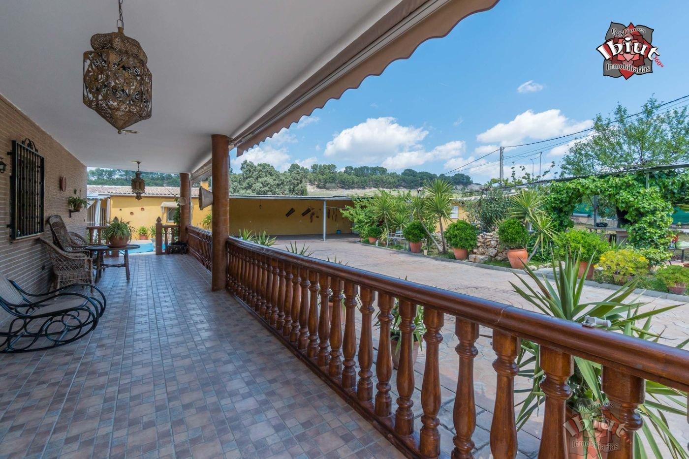 Venta de chalet en Rus