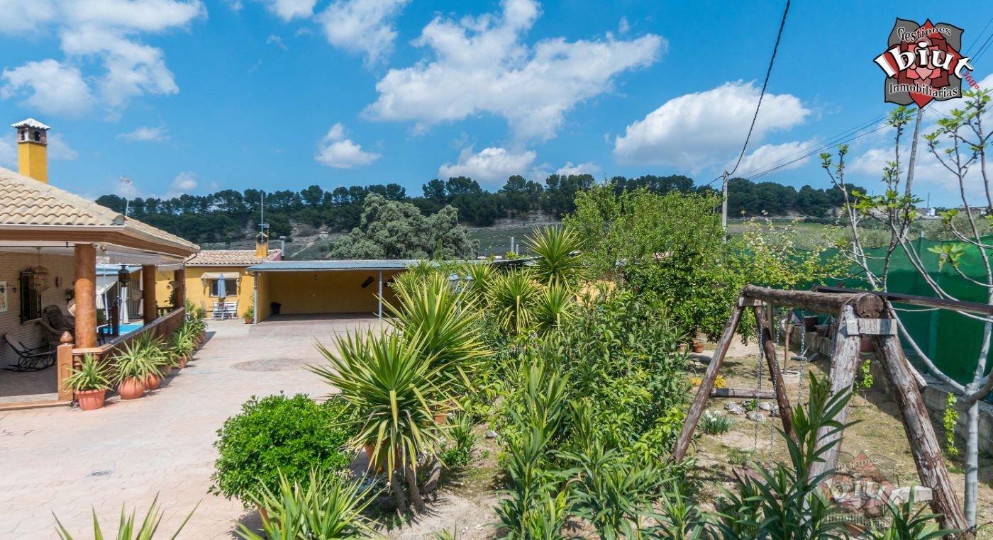 Venta de chalet en Rus