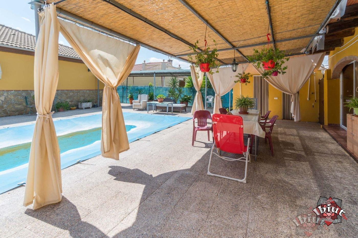 Venta de chalet en Rus