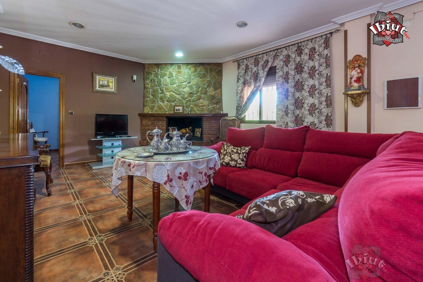 Venta de chalet en Rus