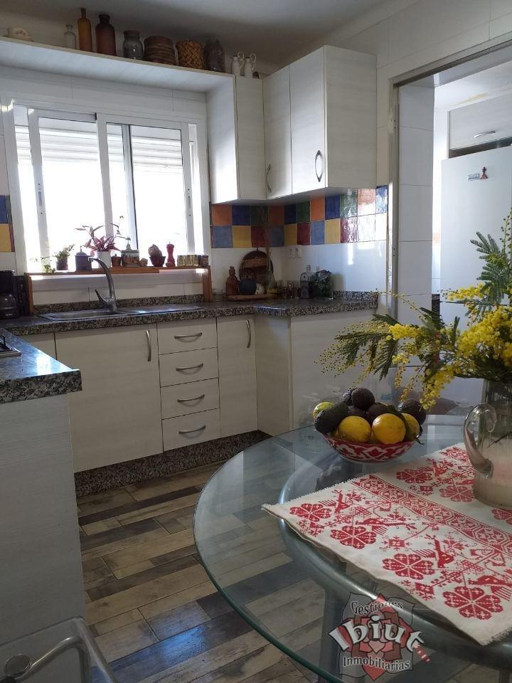 For sale of flat in Mezquitilla