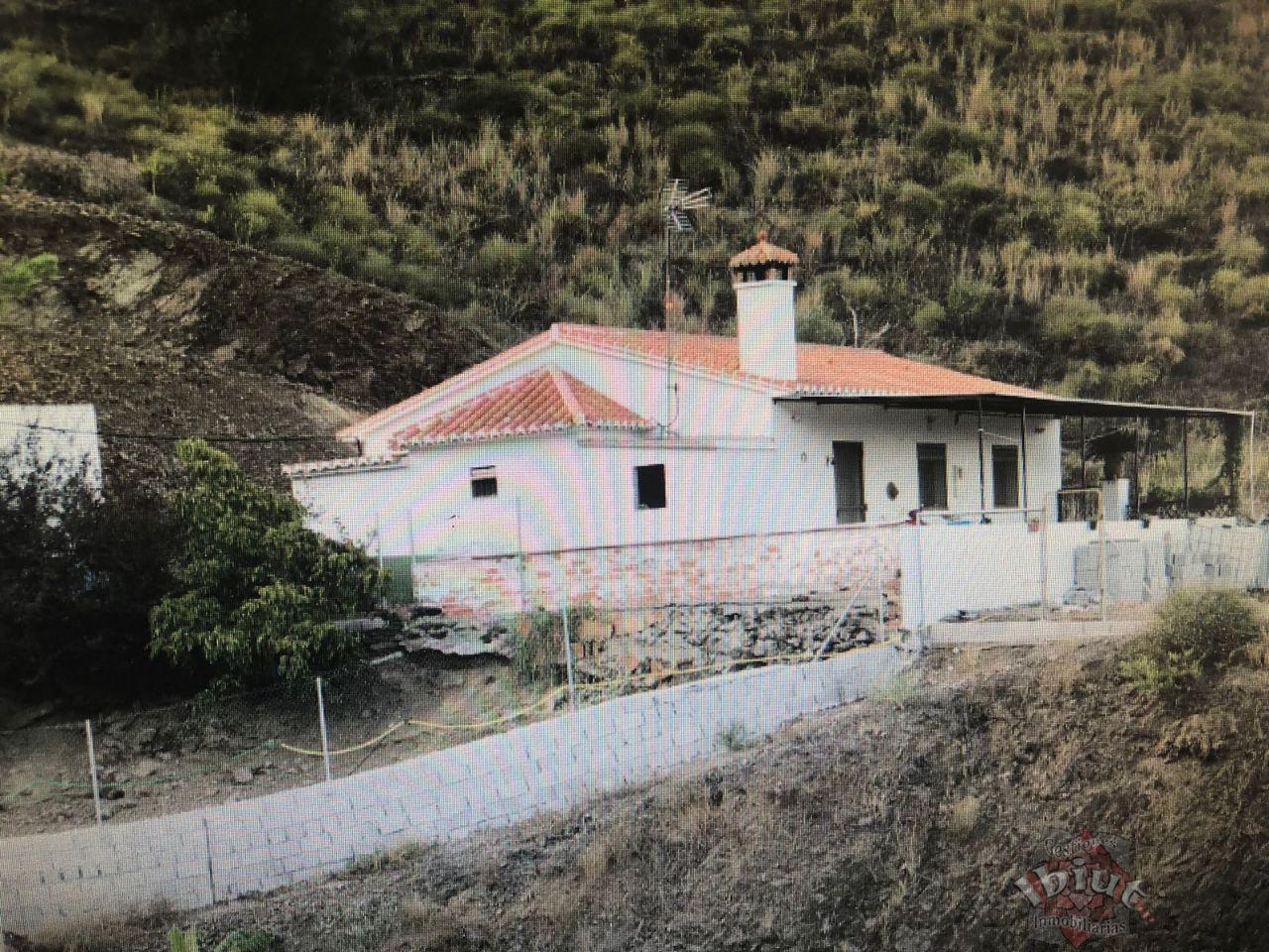 For rent of rural property in Macharaviaya