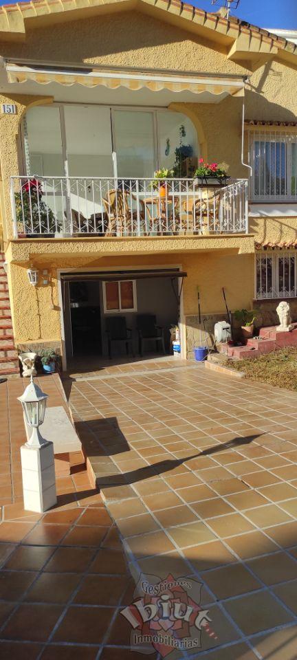 For rent of chalet in Caleta de Vélez