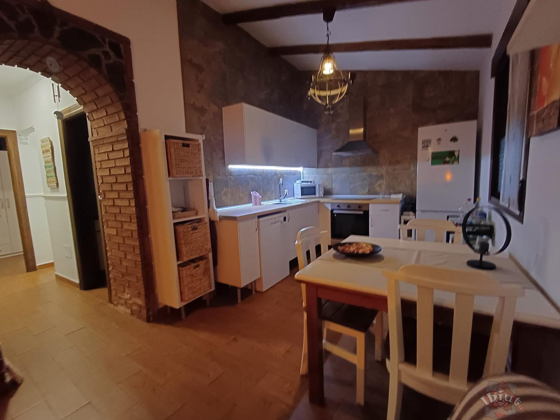 For rent of house in Benamocarra
