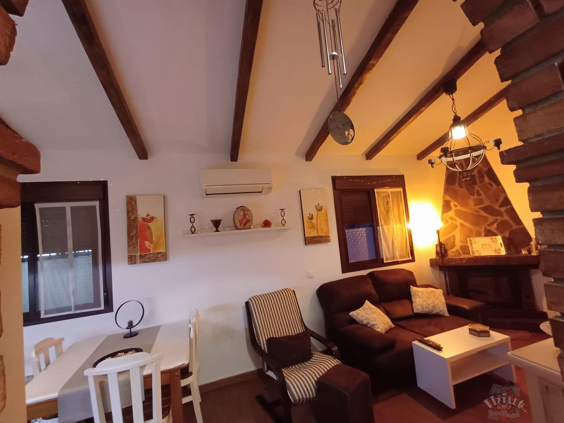 For rent of house in Benamocarra