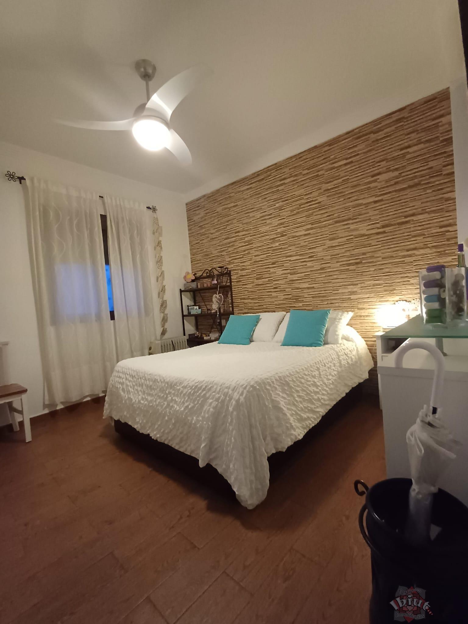 For rent of house in Benamocarra
