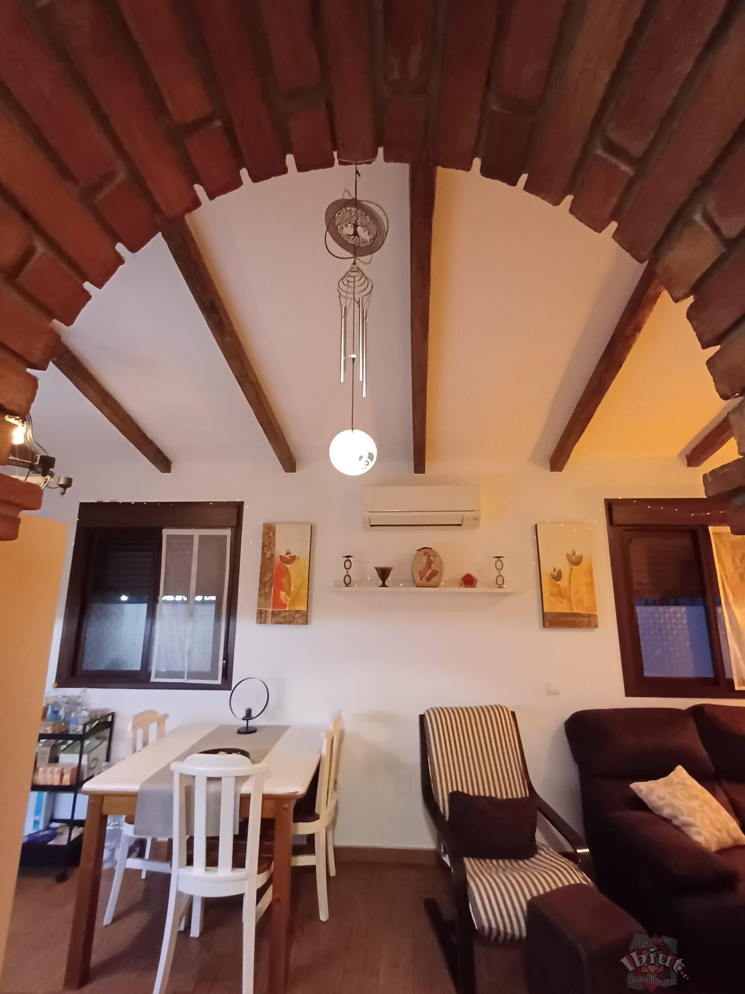 For rent of house in Benamocarra