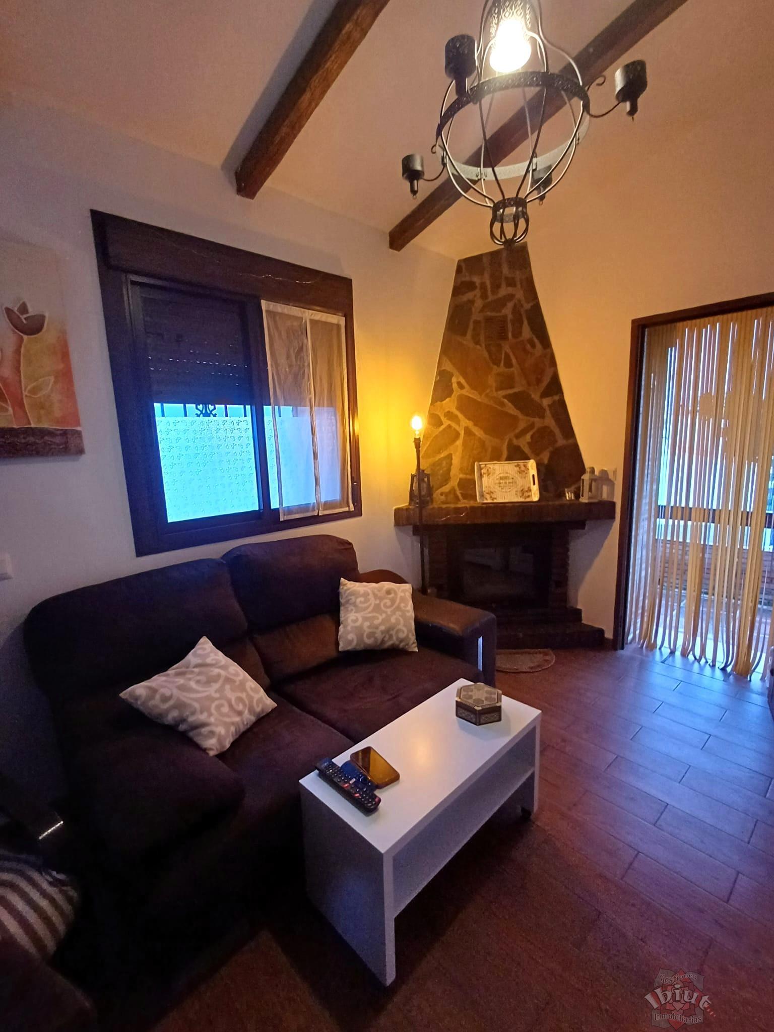 For rent of house in Benamocarra