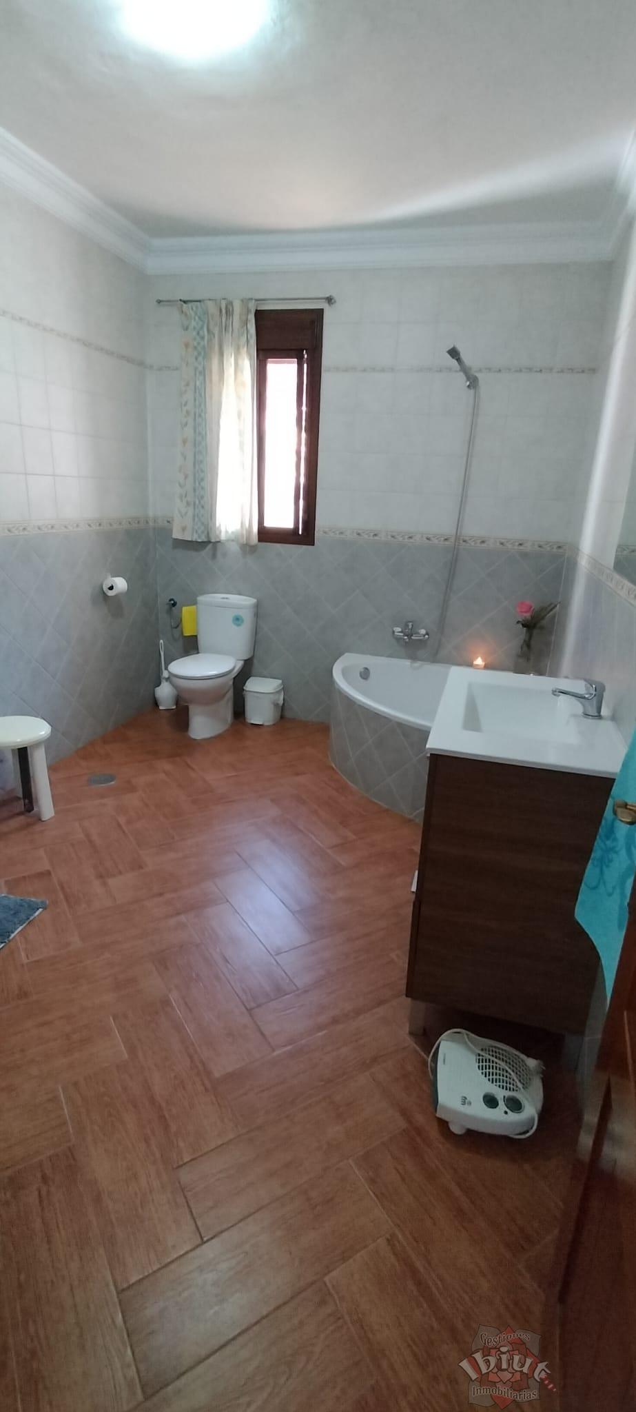 For rent of house in Almáchar