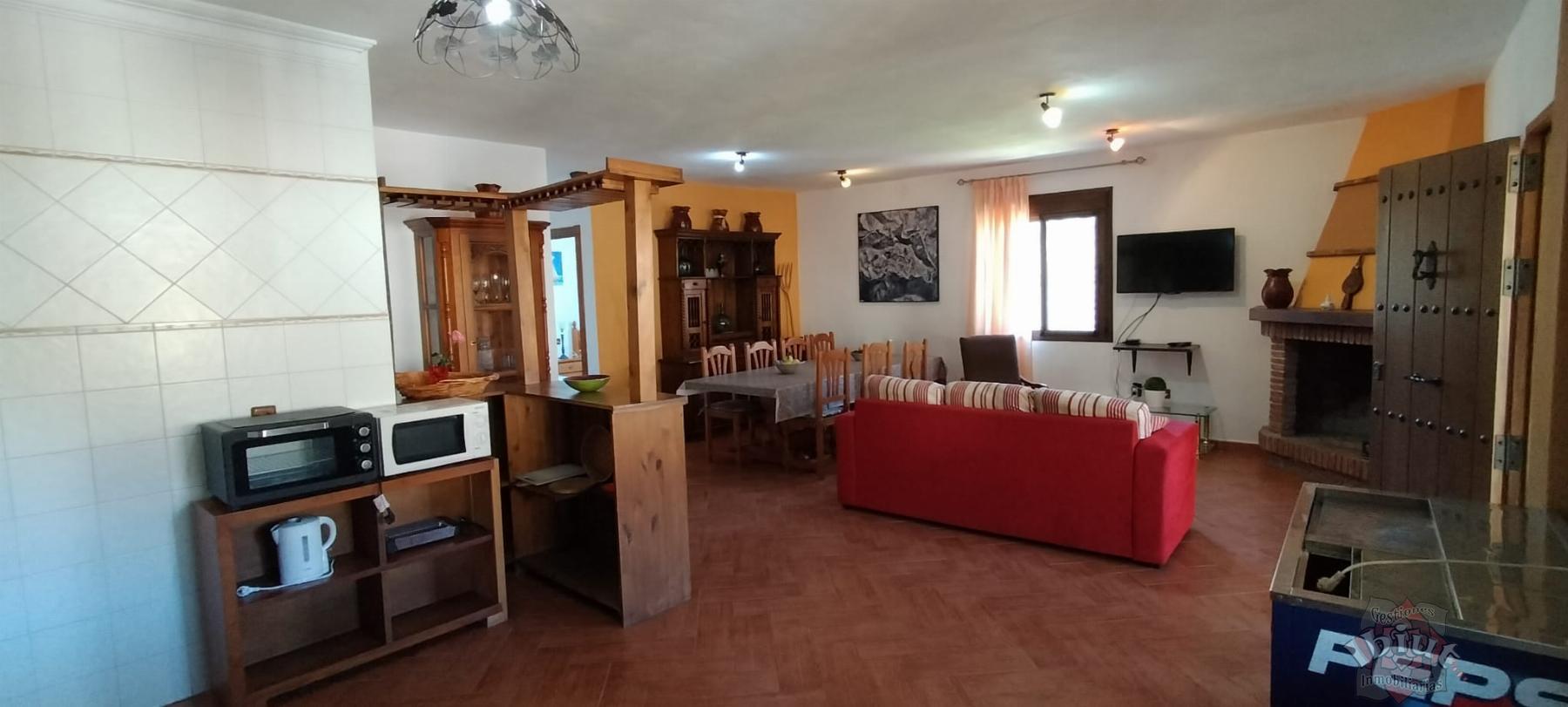 For rent of house in Almáchar