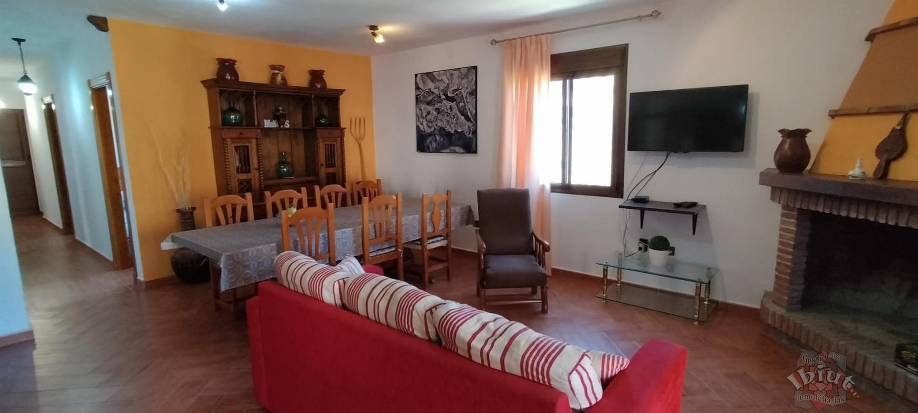 For rent of house in Almáchar