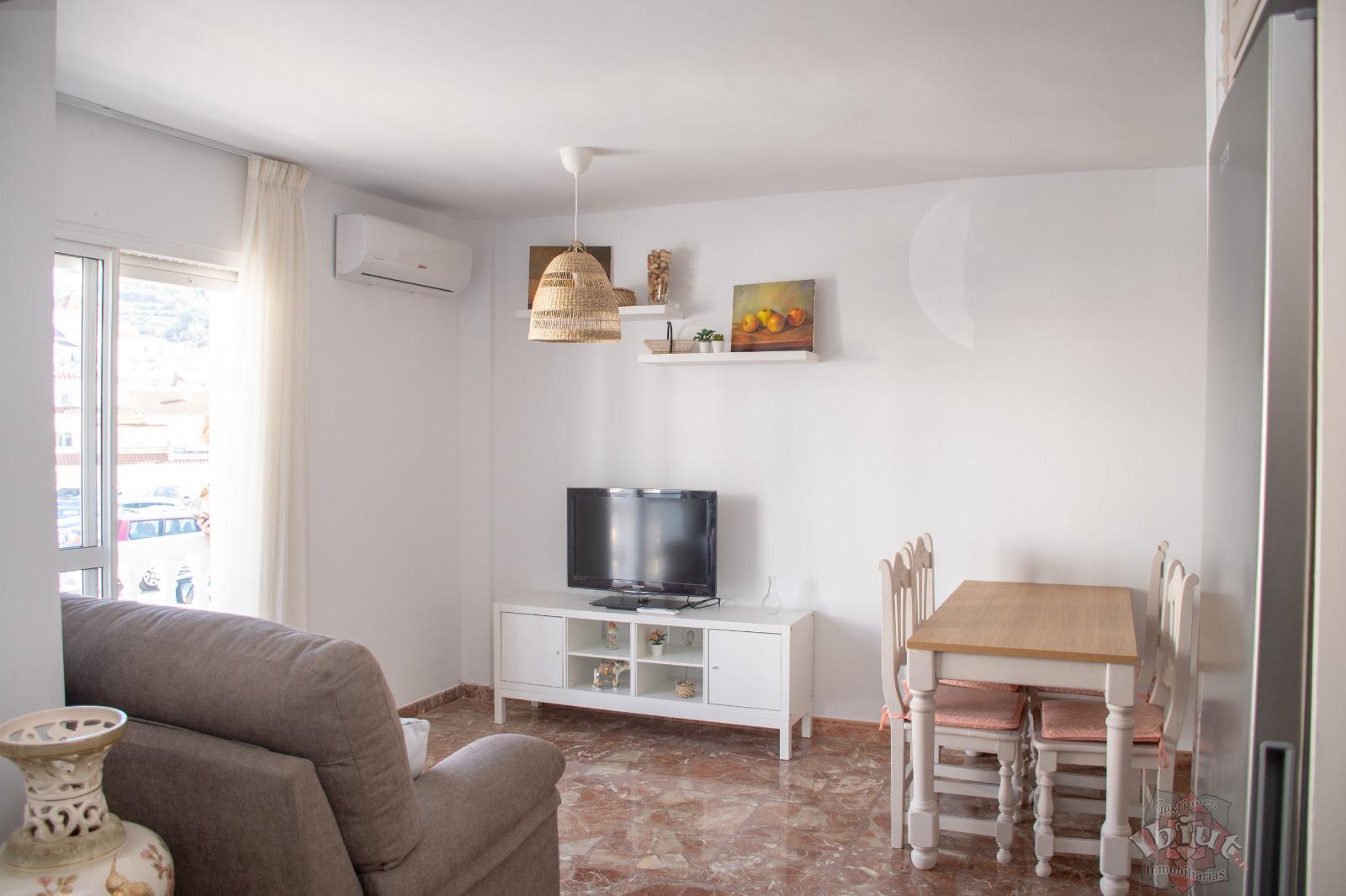 For rent of flat in Cómpeta