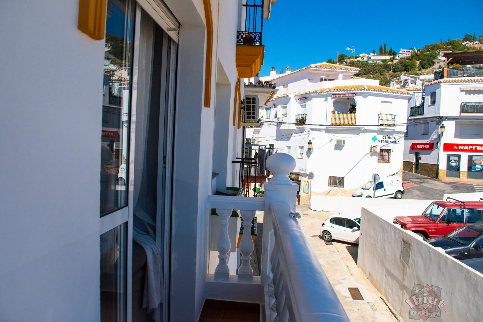 For rent of flat in Cómpeta