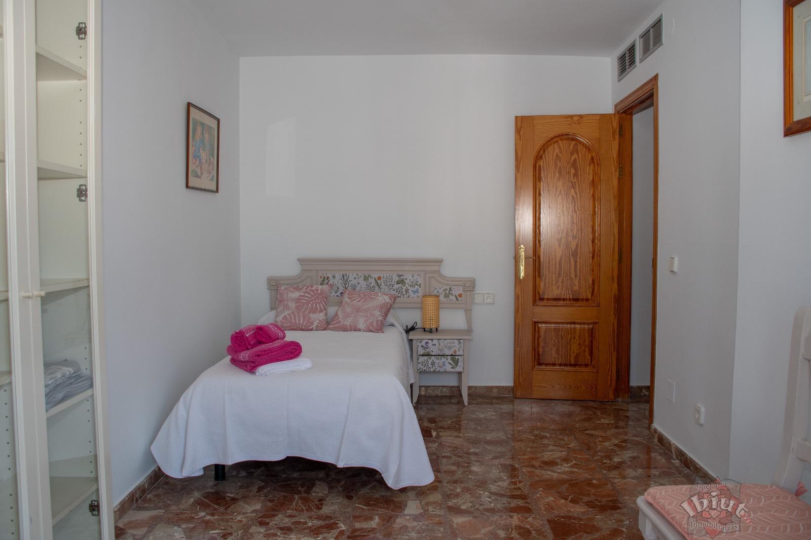 For rent of flat in Cómpeta
