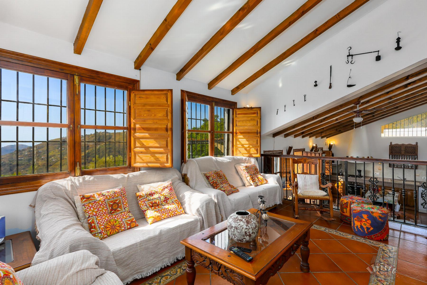 For rent of house in Cómpeta
