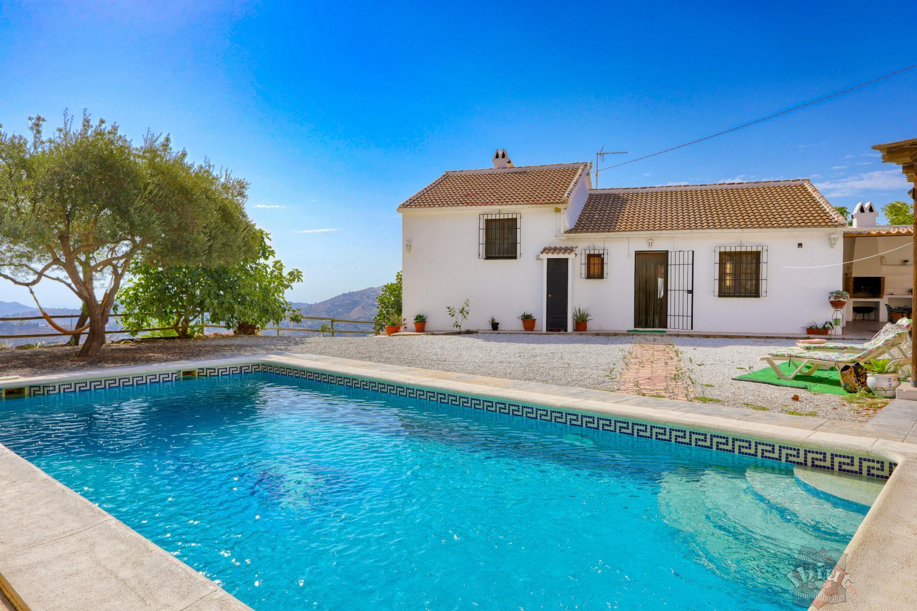 For rent of house in Cómpeta