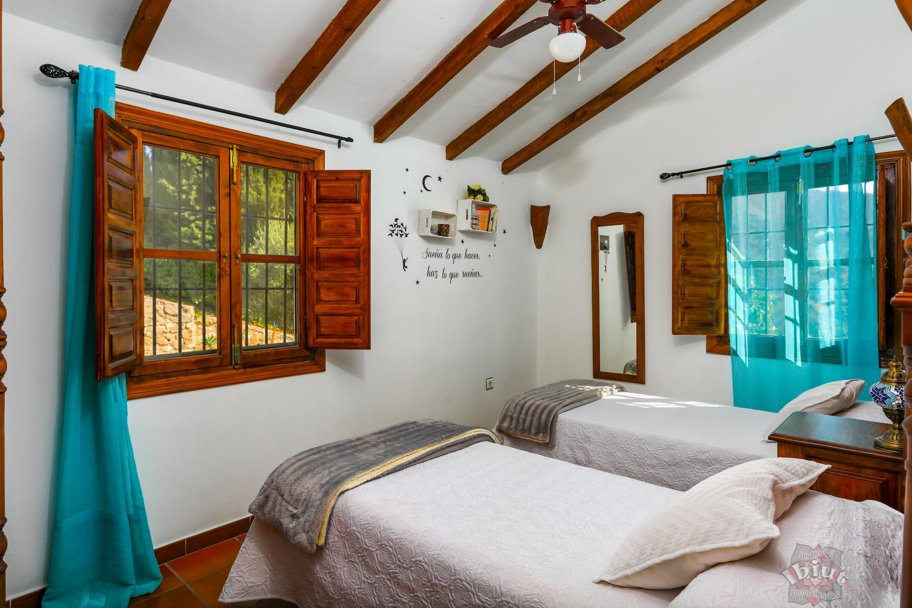 For rent of house in Cómpeta