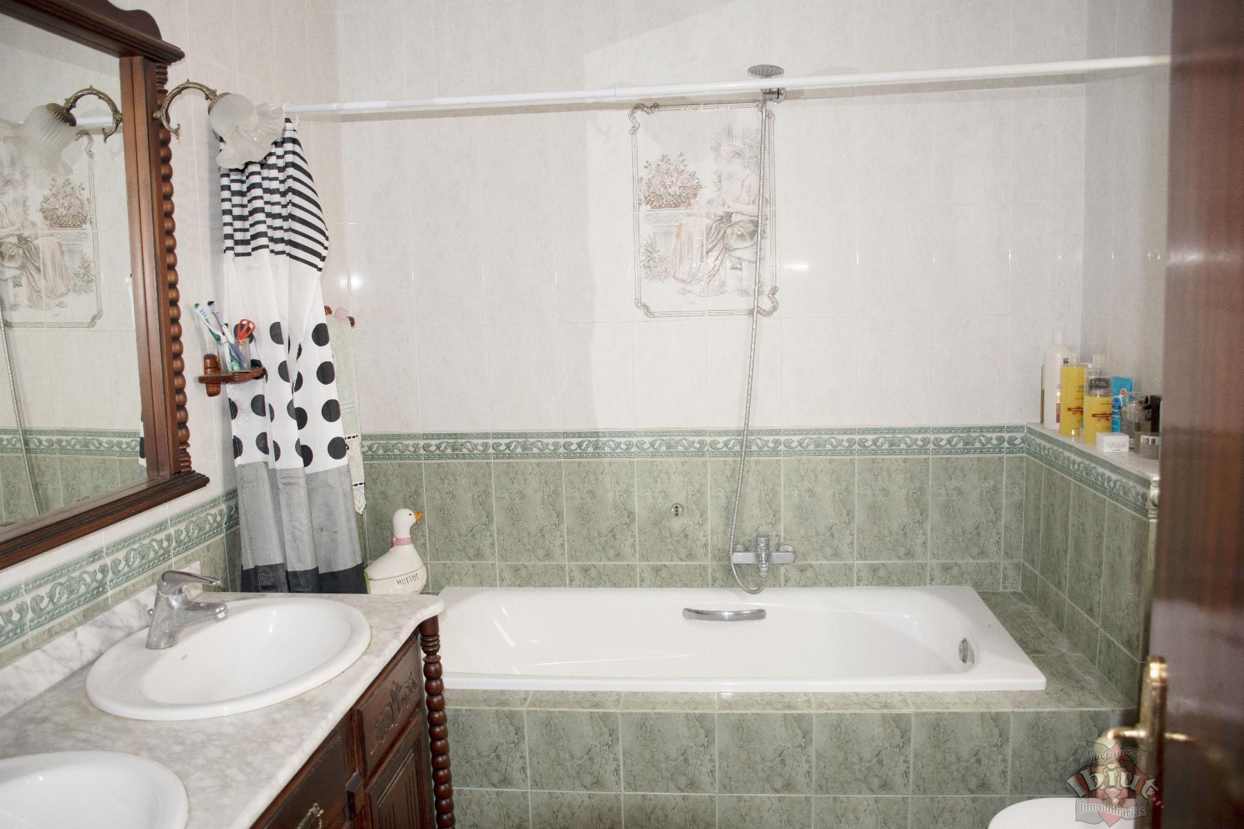 For sale of house in Sayalonga