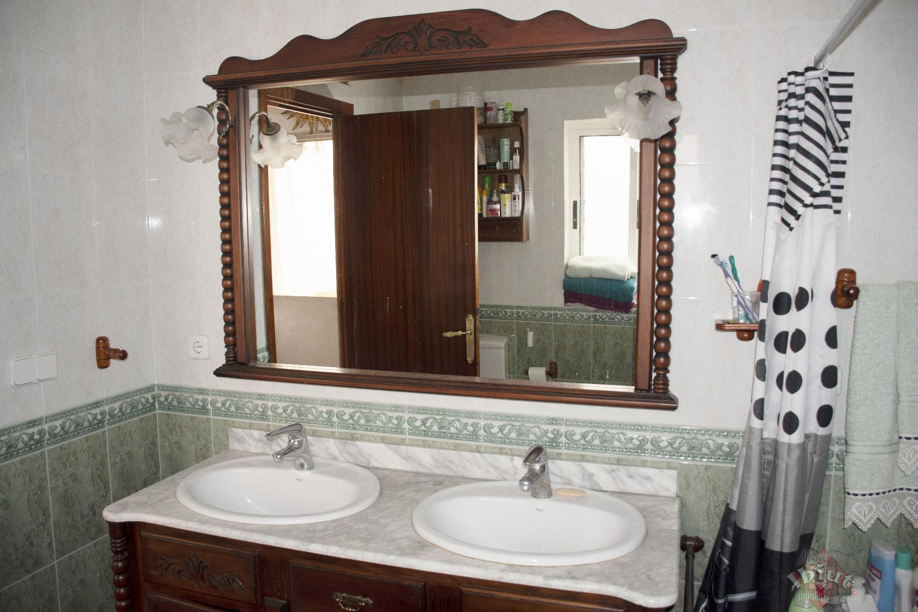 For sale of house in Sayalonga