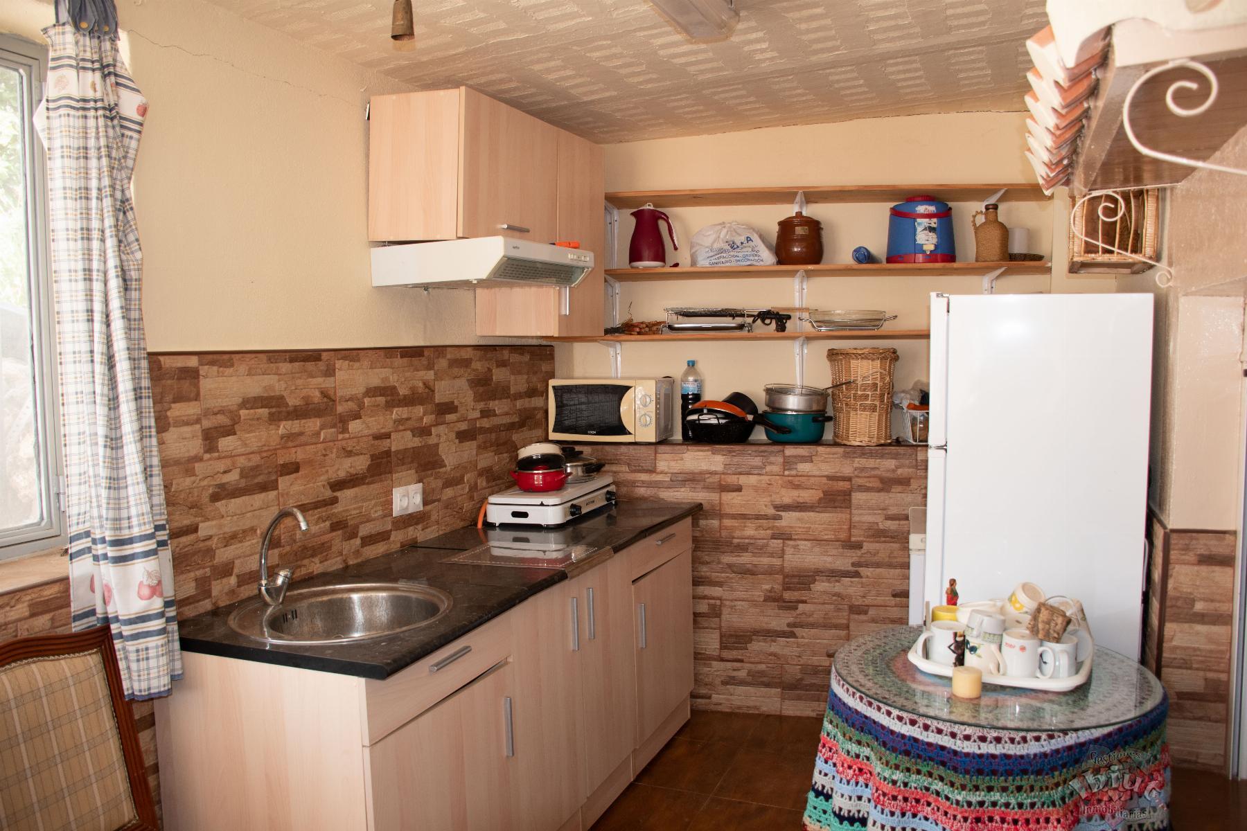 For sale of villa in Alcaucín