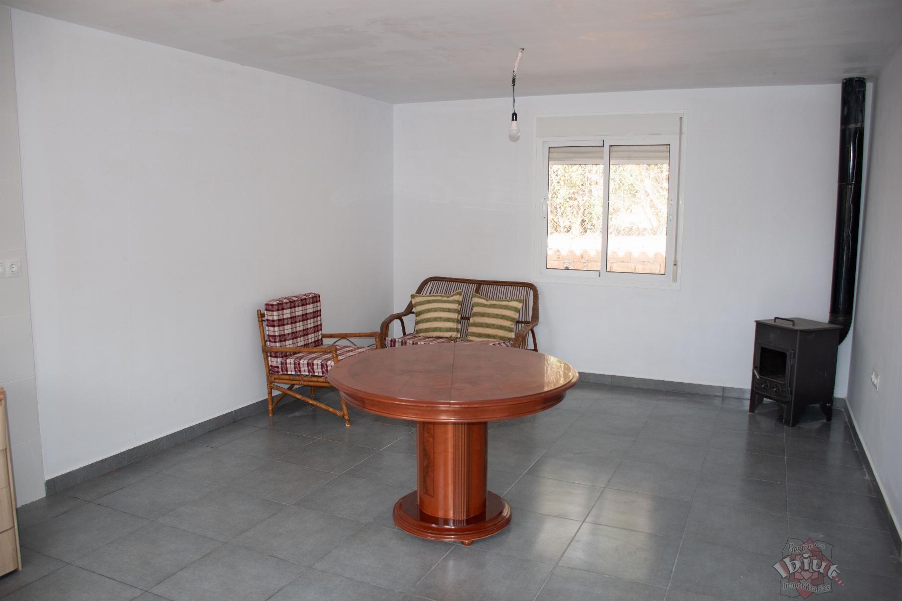 For sale of villa in Alcaucín