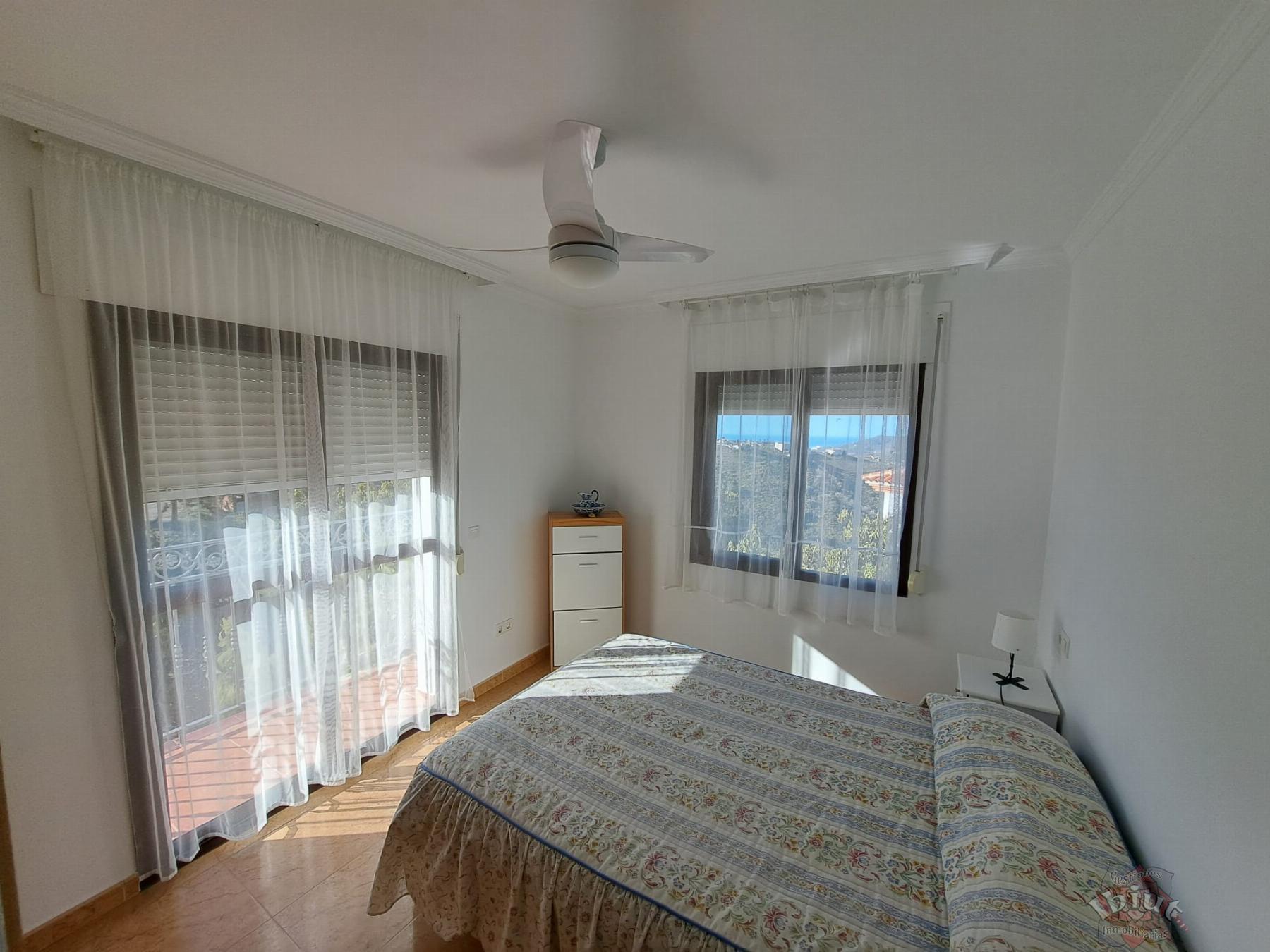 For rent of flat in Cómpeta