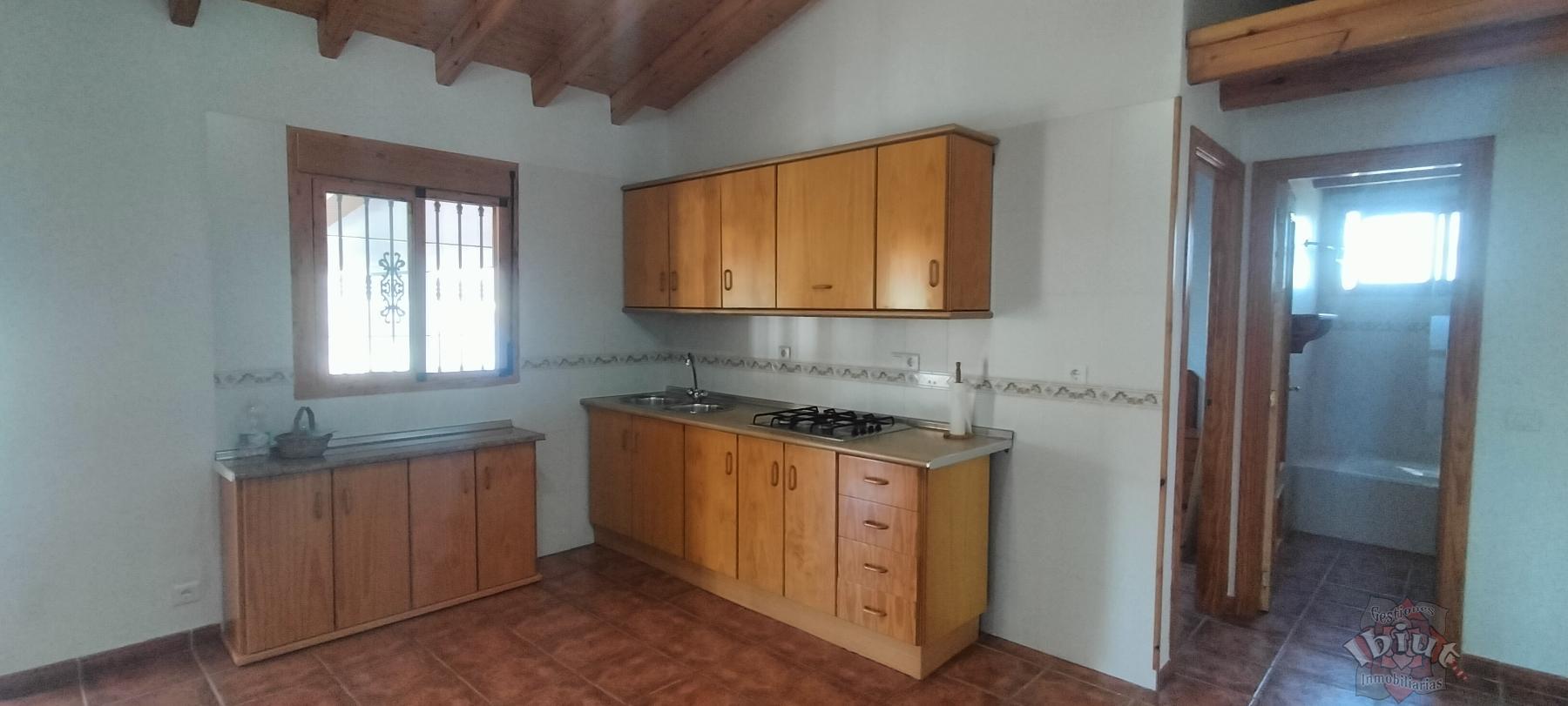 Alquiler de chalet en Iznate