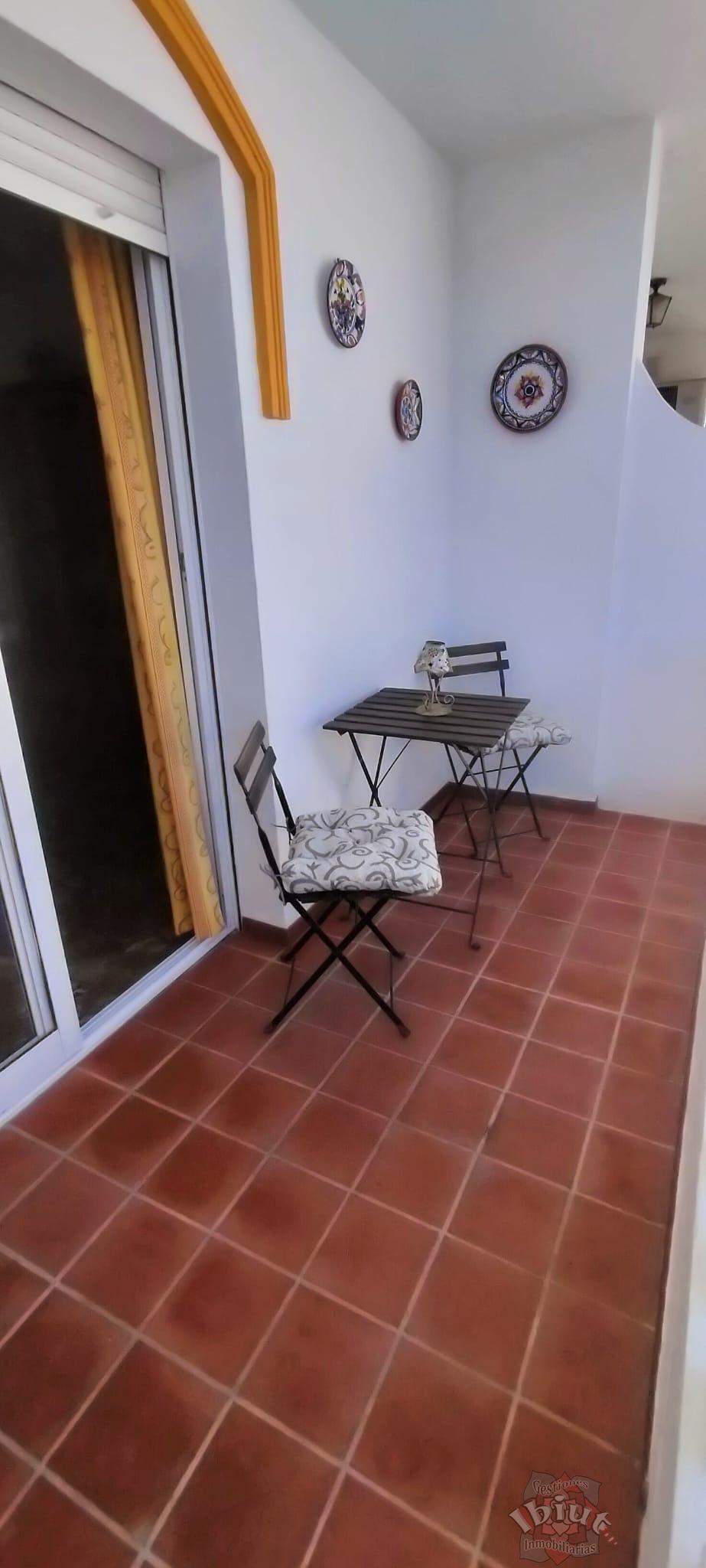 For rent of flat in Cómpeta