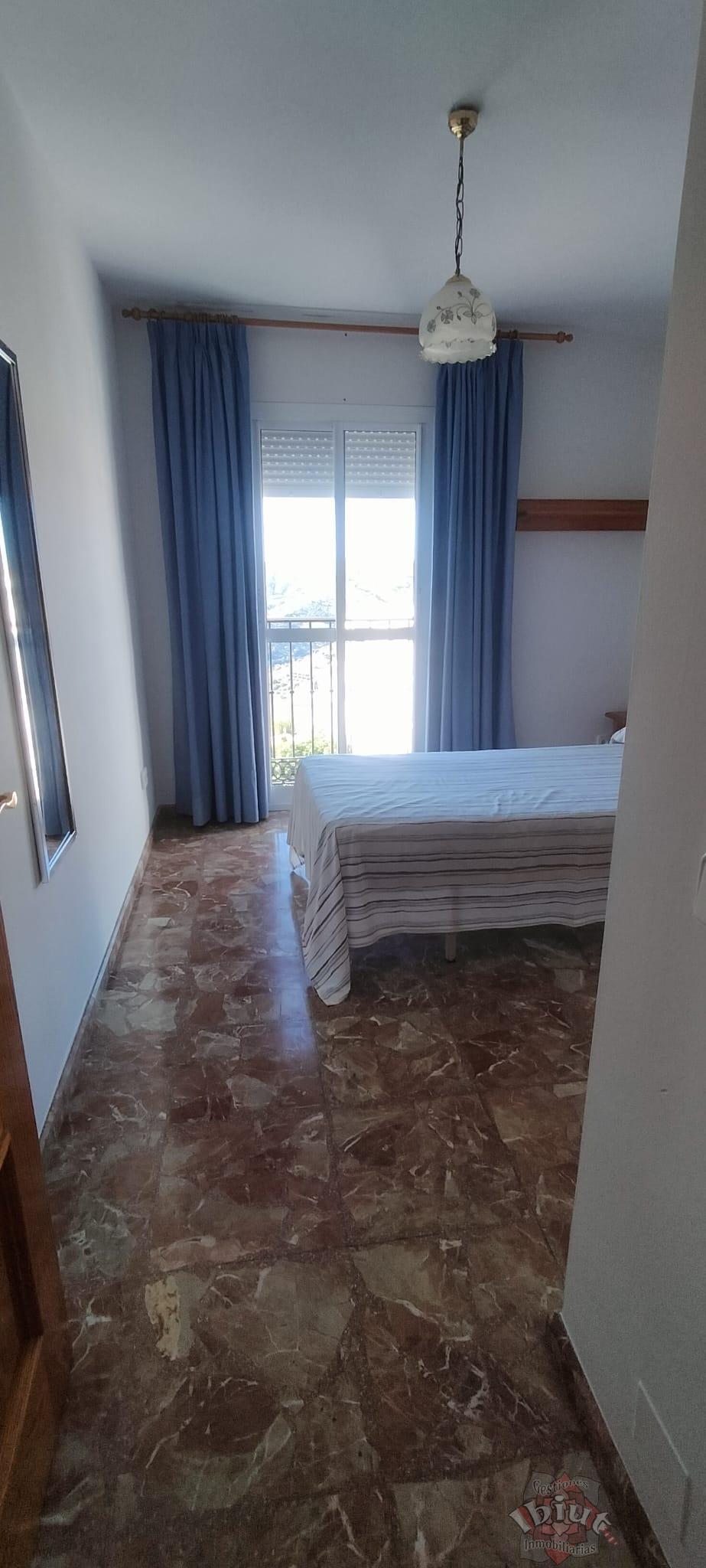 For rent of flat in Cómpeta