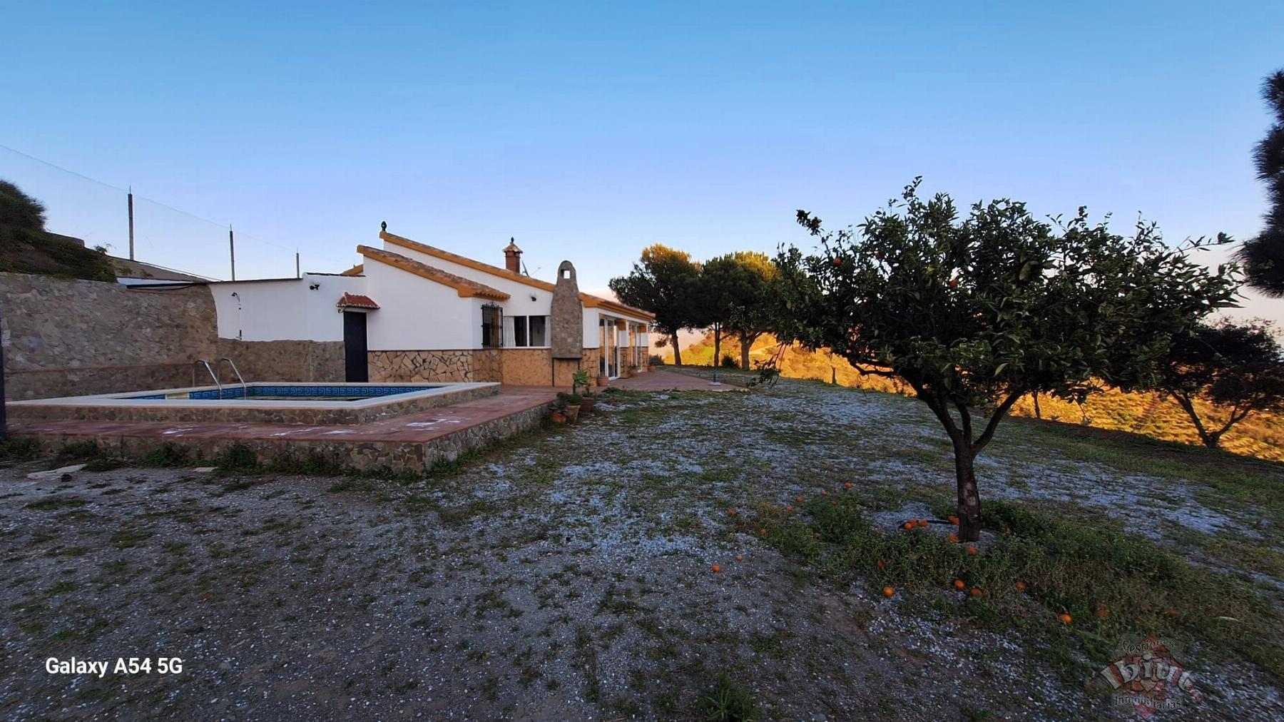 Alquiler de casa en Iznate