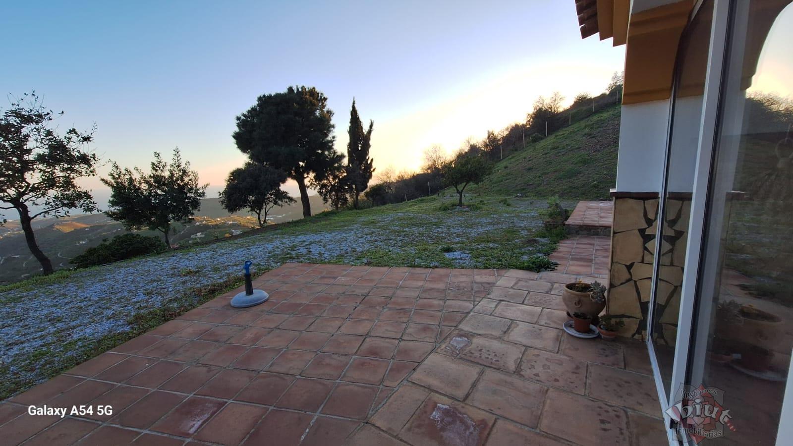 Alquiler de casa en Iznate