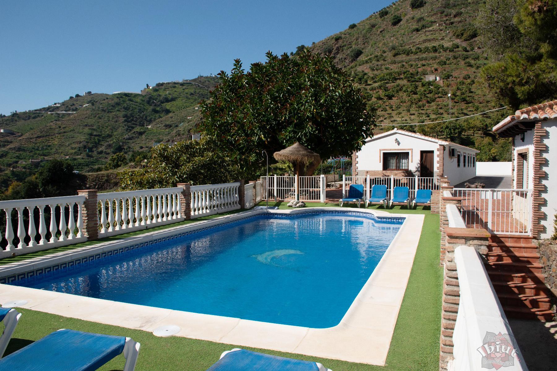 For rent of villa in Algarrobo