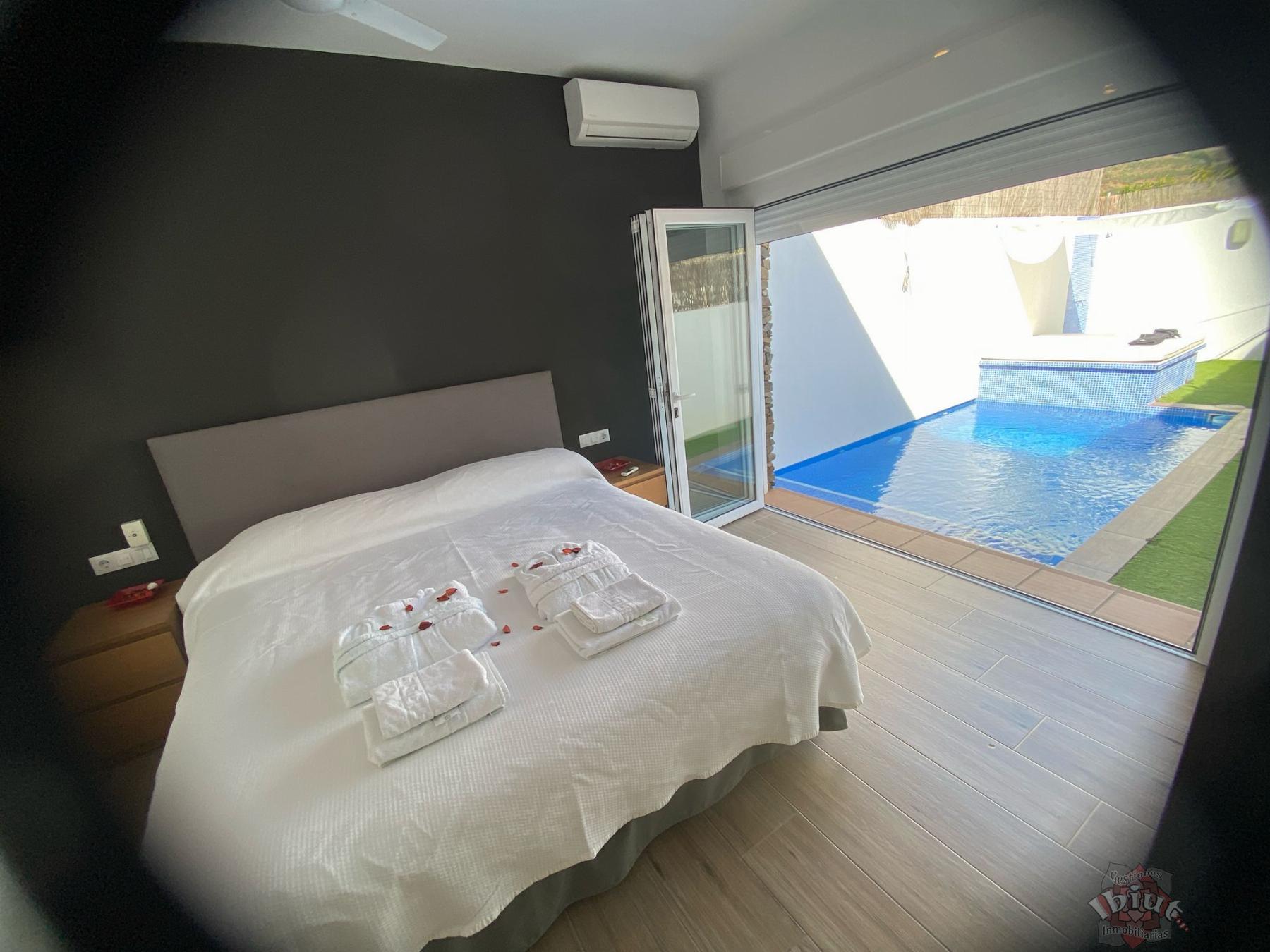 For rent of house in Sayalonga