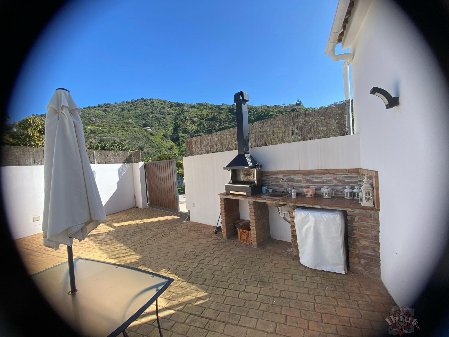 For rent of house in Sayalonga