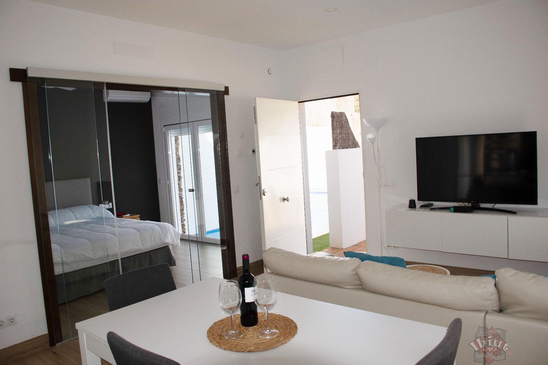 For rent of house in Sayalonga