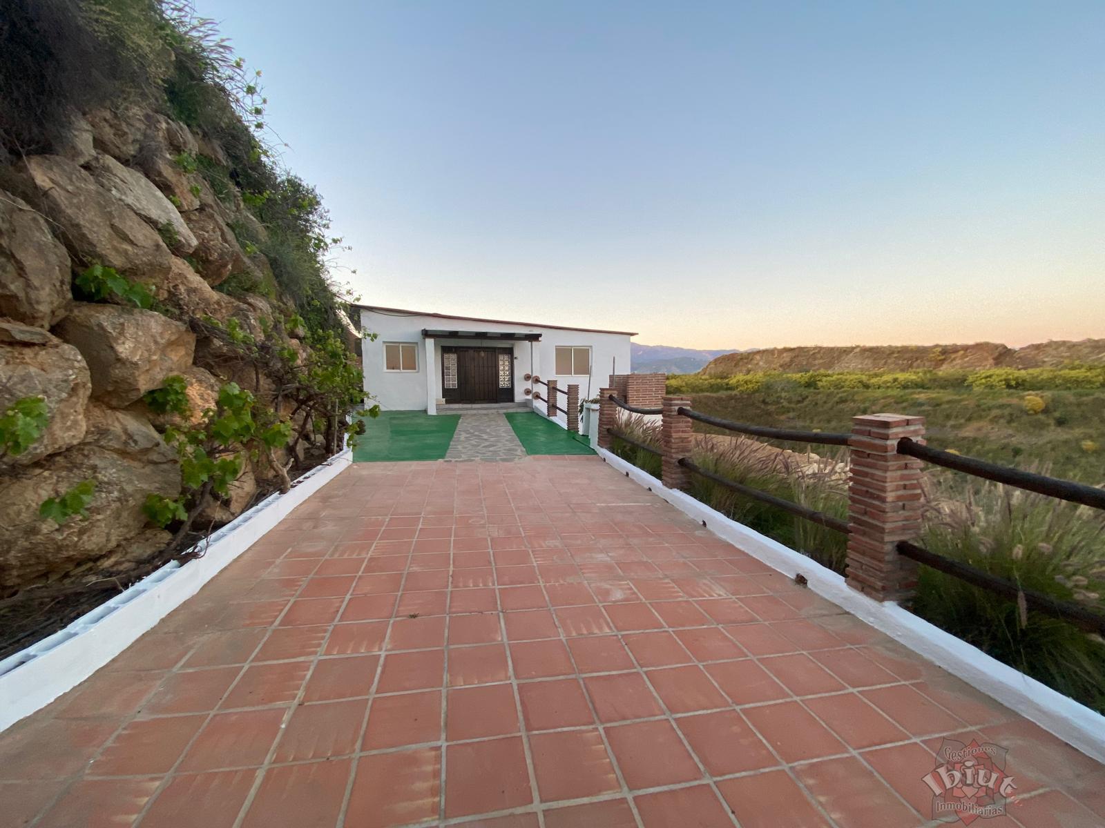 Alquiler de casa en Almayate Bajo