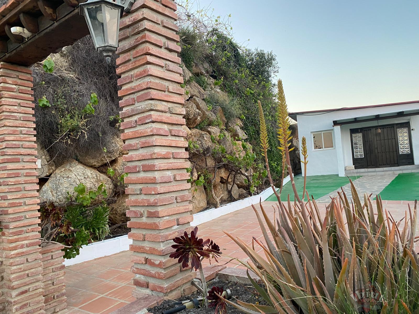 Alquiler de casa en Almayate Bajo