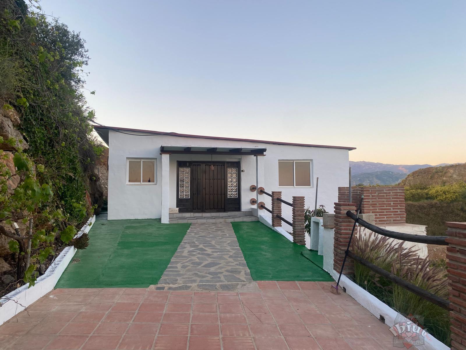 Alquiler de casa en Almayate Bajo