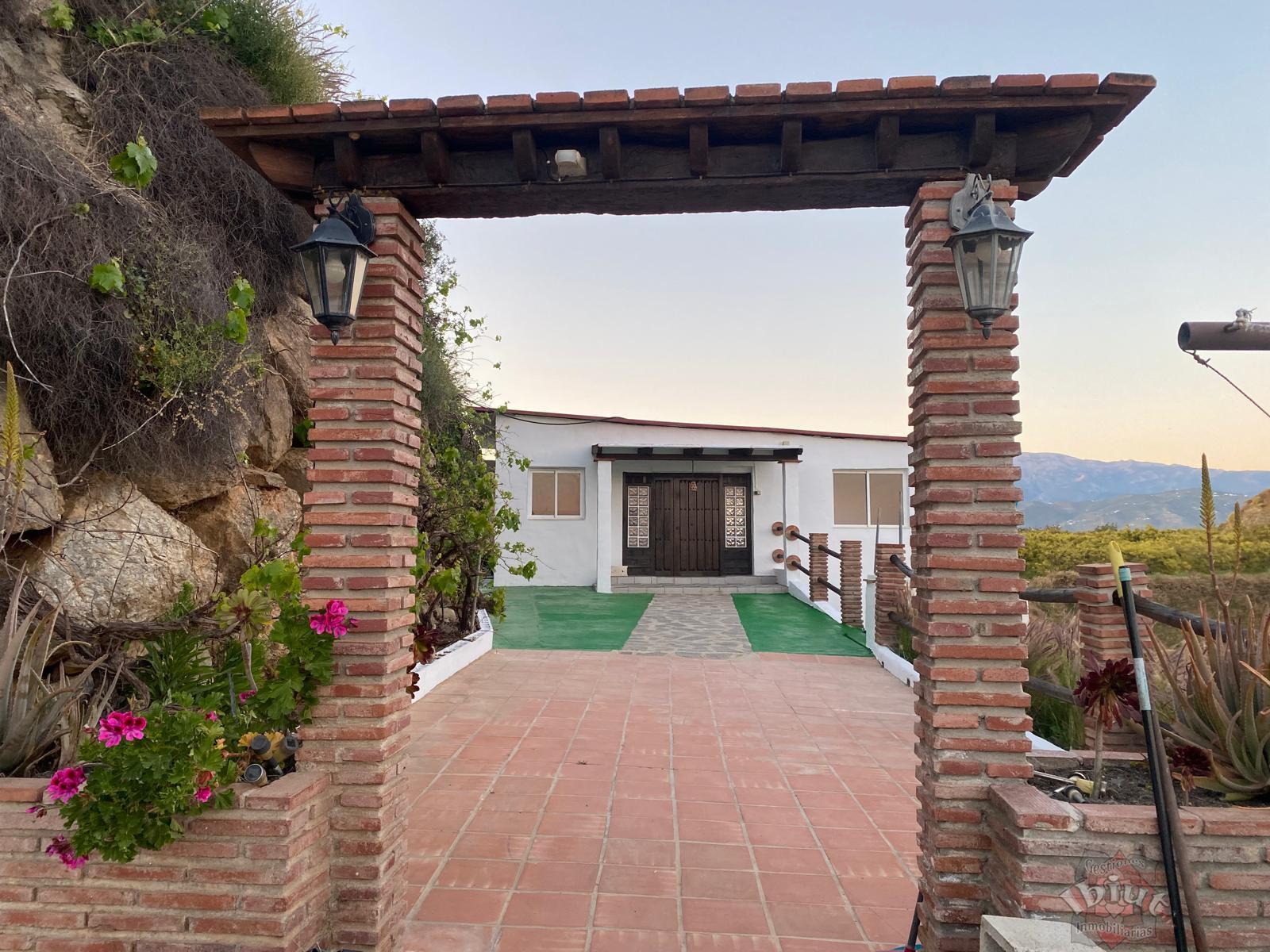 Alquiler de casa en Almayate Bajo