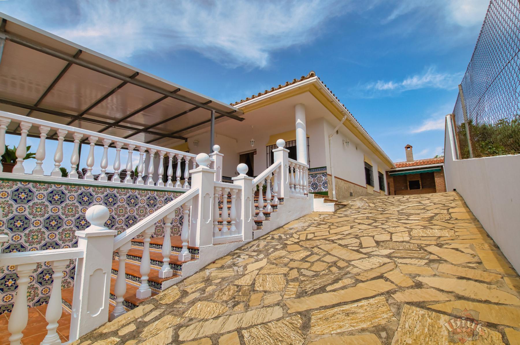 Venta de chalet en Periana